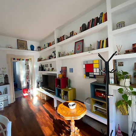 Lägenhet Bilocale - Zona Isola Milano